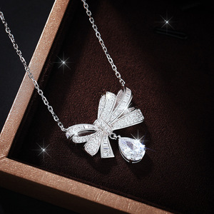 Collar con colgante de gota de agua para mujer, joyería sencilla y moderna, regalo para uso diario - Product Image 3