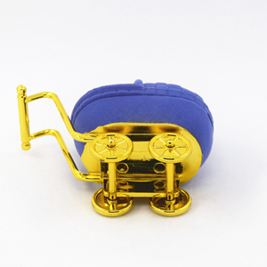 Schöne Kinderwagen Samt Schmucks cha tulle Ehering Geschenk <span class=keywords><strong>box</strong></span> Halter Fall für Ohrringe Halsketten Display Schmuck verpackung <span class=keywords><strong>Box</strong></span> - Product Image 4