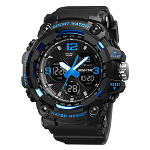 Reloj Deportivo SKMEI 1742 DSM11 Gris Camuflaje, Analógico Digital, Doble Hora, Resistente al Agua, Correa de Silicona LED - Product Image 6