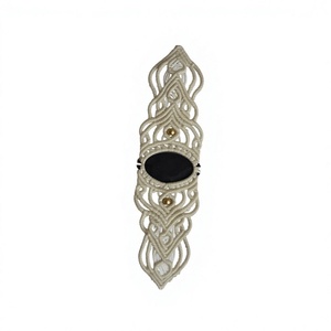 Pulsera Geométrica de Macramé Beige Hecha a Mano, Estilo Boho, Cadena Ajustable, Joyería Unisex, Accesorio de Moda - Product Image 1