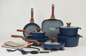 Set di Pentole Elite Japandi Vibe 21 Pezzi, Pentola per Latte 18cm, Casseruola 24-28cm, Teglia per Pizza 28cm, Spatola, Cucchiaio, Pinza, Guanti, Cucina Moderna - Product Image 4