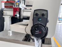 Machine de découpe et de poinçonnage CNC 5 axes Chaoxu Machinery pour bagages, valises et sacs de cabine