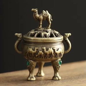 Brûleur d'encens chinois en métal en forme de coquille de lotus pour encens en cendres de bois de santal, poire d'oie et camel - Product Image 1