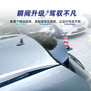 ดิฟฟิวเซอร์กันชนหลัง Mercedes-Benz C-Class S204 Avant ปี 2008-2014 สีดำเงา ลายคาร์บอนไฟเบอร์ วัสดุ ABS สปอยเลอร์ - Product Image 3