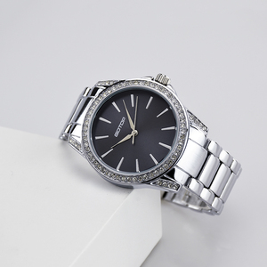 Orologio da donna di lusso orologio da donna classico regalo di moda con diamanti Design sportivo personalizzato orologi al quarzo in lega impermeabile per signora - Product Image 6