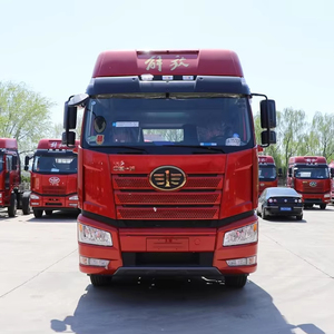 Tracteur routier FAW J6P 4x2 400 CV Euro 5, semi-<span class=keywords><strong>remorque</strong></span> légère pour transport de conteneurs sur autoroute - Product Image 1
