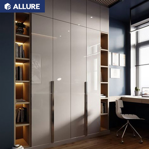 Armadio a Muro Autoportante Allure dal Design Semplice con Scrivania Integrata, Filippine - Product Image 4