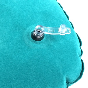Almohada de Viaje Cuadrada Inflable con Revestimiento Flocado, Inflado Automático, Portátil y Ligera para Uso en Avión - Product Image 4