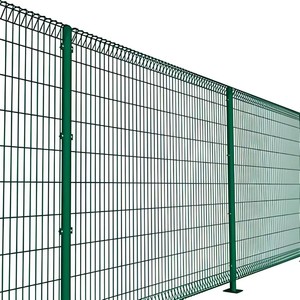 Clôture en treillis métallique Suicheng 1800*3000, revêtement PVC, clôture de protection ferroviaire, garde-corps de réservoir - Product Image 1