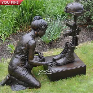 Estatua de bronce militar conmemorativa de pistola de Veteran al aire libre