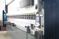 MYT mesin rem tekan Cnc sistem Delem 160T/300T, mesin Bending OK, 3200mm 4000mm 5 Meter ukuran besar mesin benok Cnc