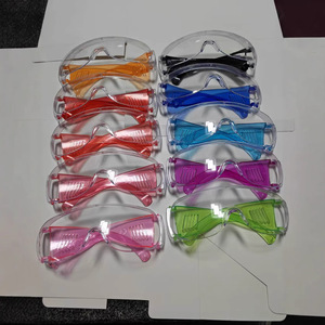 Gafas transparentes antiniebla para niños, gafas protectoras de plástico, protección ocular deportiva a prueba de polvo y viento - Product Image 3