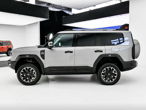 Jetour Zongheng G700 2025 2026 <span class=keywords><strong>SUV</strong></span> Hybride Rechargeable de Taille Moyenne-Grande 2.0T 5 Portes 6 Places 4x4 Autonomie 700km Moteur 200-250kW Voiture Neuve - Product Image 4