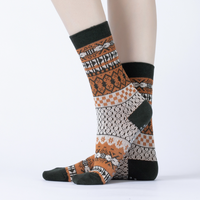 Chaussettes de yoga, pilates et barre festives pour femmes, à thème de Noël, en tricot double aiguille, antidérapantes avec points, pour entraînement en intérieur
