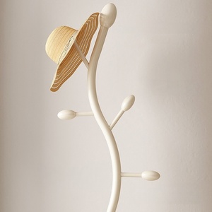 Cintre en os de poisson en métal de style simple pour chambre à coucher et hall, support de suspension au sol pour vêtements au design moderne - Product Image 3