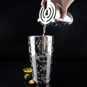 <span class=keywords><strong>Shaker</strong></span> à cocktails Boston en acier inoxydable gravé au laser sur mesure, motif crâne <span class=keywords><strong>Tiki</strong></span>, pour la vente en gros de matériel de bar en vrac - Product Image 4