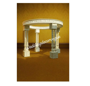 Mandap de Matrimonio Tradicional con Pilares Tallados Ornamentales, Hermoso Escenario de Boda para Eventos en Interiores y Exteriores, Decoración Elegante de la India - Product Image 1