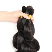 Cheveux humains vierges bruts en gros pour tressage, extensions de cheveux russes Remy non traités avec cuticules alignées, fournisseur d'usine