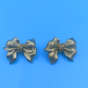 Zinc Alloy Bow Tie Cabinet Door Handles Warm Gold Durable Contemporary Design For <b>Wardrobe</b> Drawer Furniture - Product Image 1
