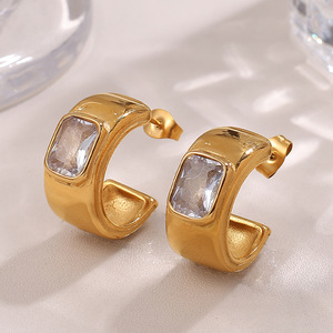 Cuff Earrings Geometric Green Zircon Inlaid 18K Gold Plated <b>Titanium</b> Steel <b>Studs</b> For Commuting Fashion Jewelry - Product Image 2