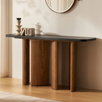 Table console KUMUSI avec plateau noir et base en bois naturel, taille personnalisée