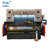 WE-220T3200 4 + 1 axe CNC presse plieuse tôle standard industrielle presse plieuse pour machine à cintrer de Rbqlty