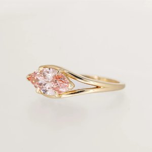 Anillo de Lujo para Mujer con Moissanita, Plata de Ley 925, Diseño Hip Hop con Engaste de Canal, Joyería de Moda Brillante, Elegante Regalo para Fiesta - Product Image 5