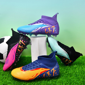 Xunhe 2026 Zapatos Deportivos Profesionales de Moda, Zapatos de Fútbol de Alta Calidad al por Mayor para Hombre, Personalización, Zapatos de Fútbol - Product Image 3