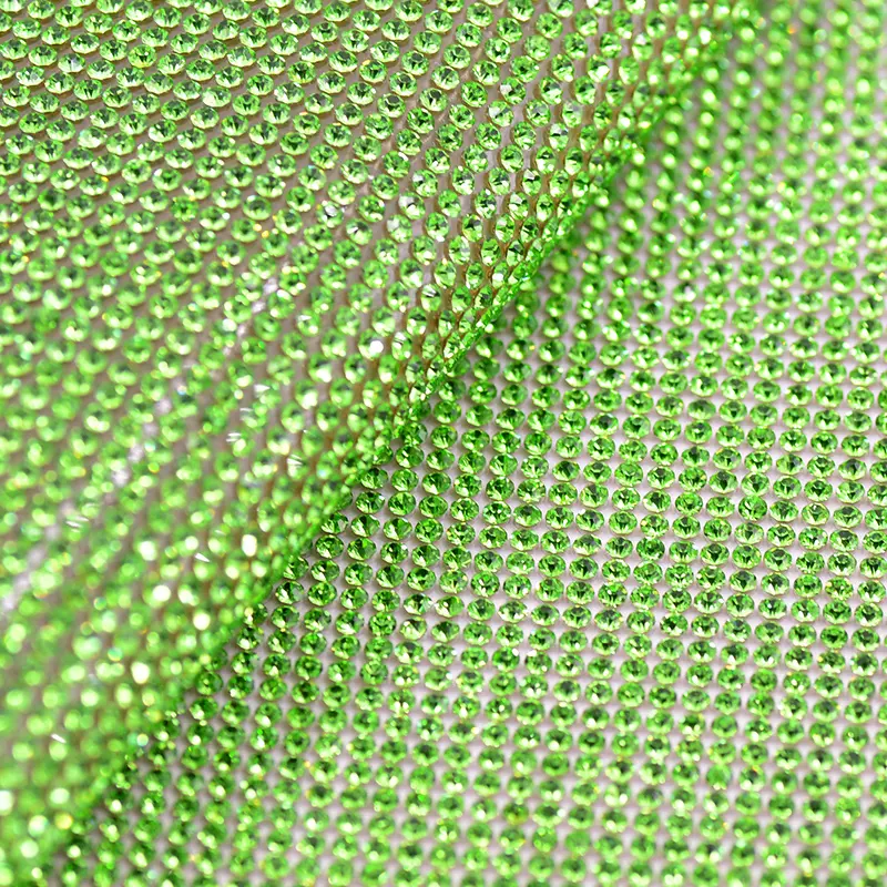 SS8 yeşil cam kristal boncuklar Trim demir On gelin aplike Strass kristal bantlama yapay elmas ağ rulo <span class=keywords><strong>düğün</strong></span> elbisesi el sanatları