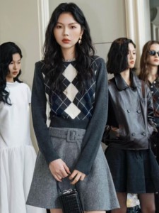 Women's French-style Stylish A-line <b>Wool</b>-blend High Waist Anti-Wrinkle Sexy Versatile Mini <b>Skirt</b>-Customizable - Product Image 4