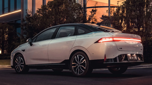 Venta al por mayor Xiaopeng P5 500 Plus coche eléctrico de <span class=keywords><strong>segunda</strong></span> <span class=keywords><strong>mano</strong></span> usado Vehículo de nueva energía Xpeng P5 - Product Image 3