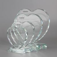 Pujiang usine en gros personnalisé blanc coeur sculpté au Laser cristal verre cadre Photo élégant trophée Souvenir