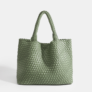 Sac fourre-tout en cuir PU tissé à la main pour femmes Sac à bandoulière portable Vente en gros en usine - Product Image 1