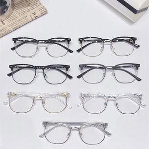 Gafas de Media Montura con Logotipo Personalizado 2025, Gafas Fotocromáticas de Color Cambiante a la Moda, Gafas Anti Luz Azul Extra Grandes para Hombre y Mujer - Product Image 5