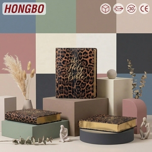 Hongbo a lancé <span class=keywords><strong>de</strong></span> nouvelles couvertures <span class=keywords><strong>de</strong></span> Bible / couvertures <span class=keywords><strong>de</strong></span> carnet avec des motifs <span class=keywords><strong>de</strong></span> guépard / léopard / zèbre / vache / crocodile / galet, en tant que cadeaux <span class=keywords><strong>de</strong></span> vacances - Product Image 1