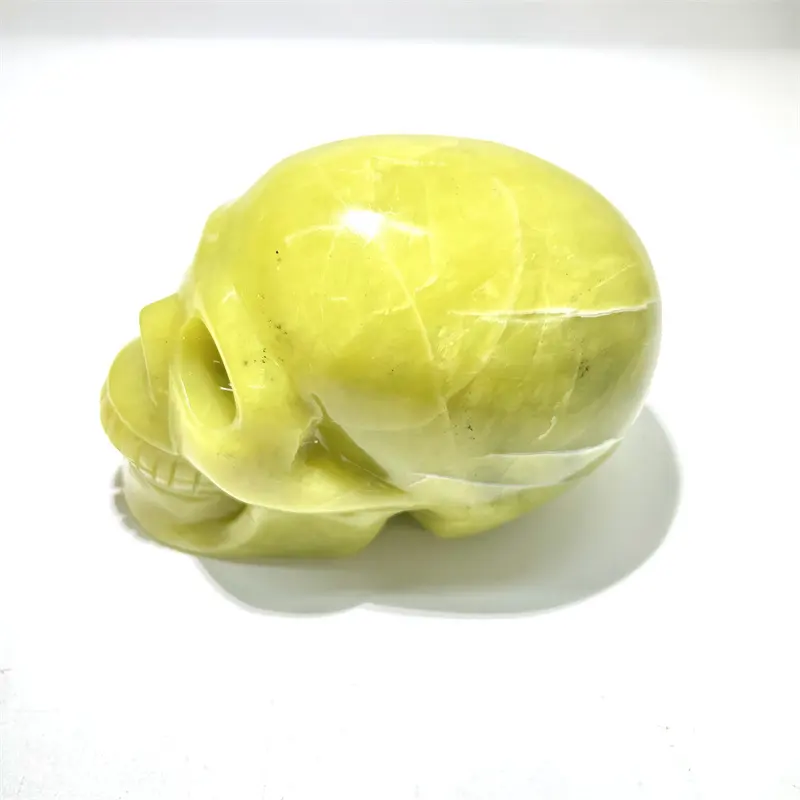 Giá nhà máy bán buôn Tay Chạm Khắc pha lê Skull kích thước lớn Lemon Jade Skull cho trang trí