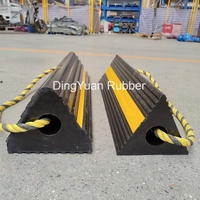 Butée de roue antidérapante en caoutchouc personnalisée en usine avec corde de transport portable pour camion, bus, remorque