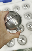Machine de moulage rotatif en plastique Keshang Roto personnalisée et facile à utiliser pour la production de balles de pickleball de 74 mm