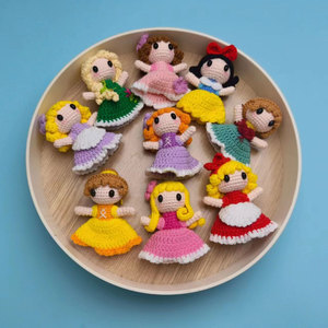 Portachiavi fatto a mano Mini fantasia foresta principessa Amigurumi all'uncinetto con tessuto di cotone personaggio lavorato a maglia - Product Image 2