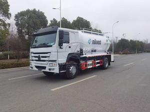 4x2 Sinotruk Howo Jet Vacuum Truck, 20MPa High Pressure Jetting, Vacuum Suction for Sewage <b>Sludge</b>, Global Export - Product Image 3