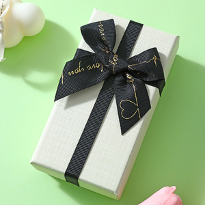 Atractiva Caja de Regalo de Papel Multicolor con Apariencia Exquisita para Empacar Regalos y Uso Decorativo - Product Image 6