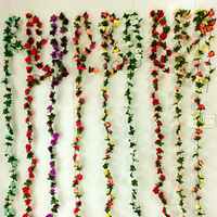 Guirlande de roses artificielles en soie à 45 têtes, bicolore, pour décoration suspendue, verdure décorative pour la maison, les mariages et les fêtes