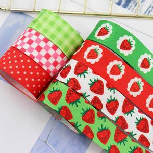 Ruban gros-grain imprimé fraises de haute qualité, 2,5 cm x 10 yards, pour emballage cadeau et décoration de bouquets - Product Image 1