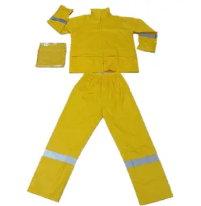 Roupa de chuva para homens em PVC poliéster amarelo à prova d'água para atividades ao ar livre, novidade