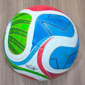 Ballon de football de haute qualité en gros, logo personnalisé, taille 5, en PU thermocollé - Product Image 2