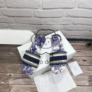 Sandales de luxe pour femmes 2026, de marque célèbre, antidérapantes et respirantes, avec logo, pour l'été, semelle intérieure en PU - Product Image 6