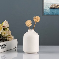 Petit vase à fleurs ovale antique en céramique et porcelaine, fait main, avec glaçure sable, pour décoration de table moderne et félicitations