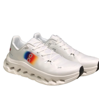 Chaussures de course ultra-légères pour hommes et femmes pour la randonnée de loisirs printanière absorbant les chocs avec des caractéristiques de marathon élastiques respirantes