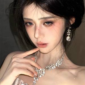 Ensemble collier et boucles <span class=keywords><strong>d</strong></span>'oreilles pour femme, design élégant et luxueux, en cristal artificiel, avec pampilles, idéal pour les accessoires de robe, best-seller - Product Image 2