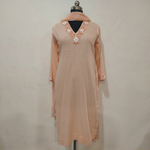 Vestido de Gasa con Cuello en V y Bordado de Melocotones, Manga Tres Cuartos, Corte Holgado, Midi, Casual, para Uso Diario, para Mujer - Product Image 1